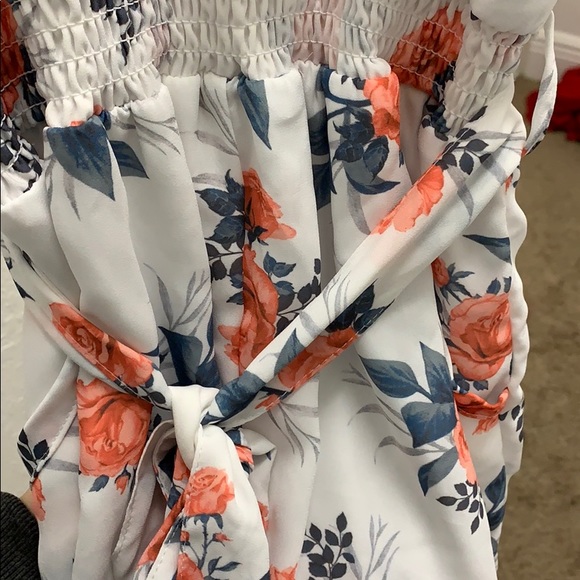 floral romper from guess - Picture 4 of 4